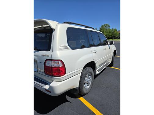 White 2001 Lexus LX 470 Base