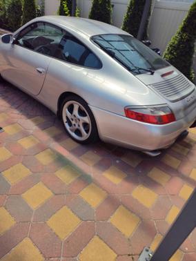 2000 Porsche 911 Carrera