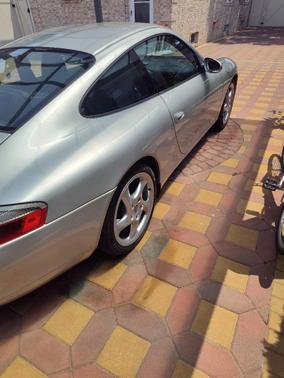 2000 Porsche 911 Carrera