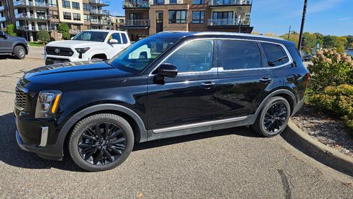 Black 2021 Kia Telluride SX