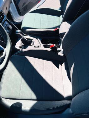 White 2022 Volkswagen Taos 1.5T SE
