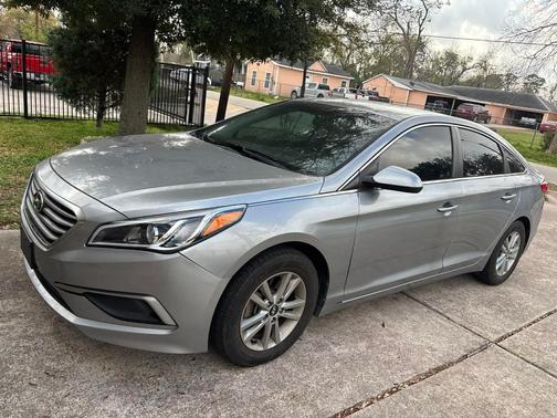 2017 Hyundai SONATA Base
