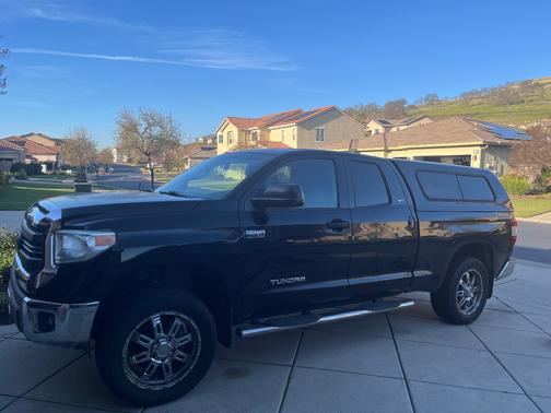 2014 Toyota Tundra SR5