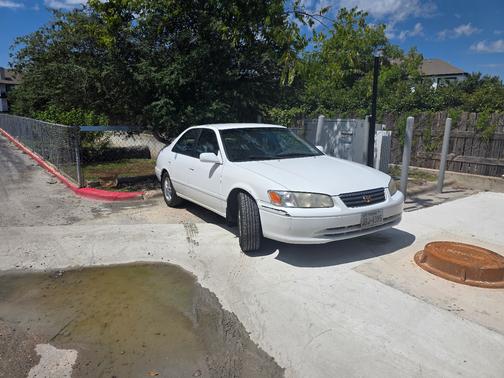 2001 Toyota Camry LE