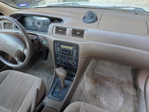 2001 Toyota Camry LE