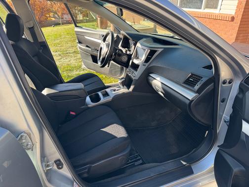 2012 Subaru Legacy 2.5i