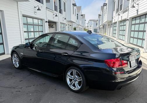 Black 2011 BMW 535 i
