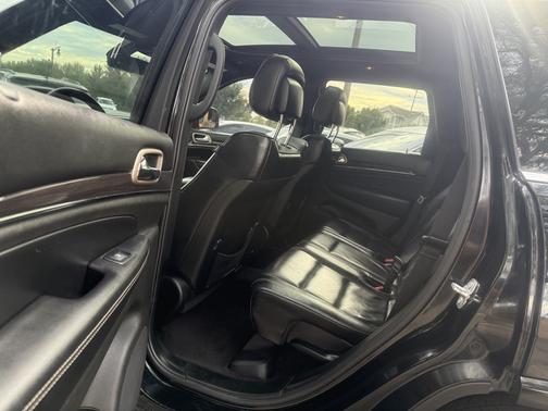 Black 2017 Jeep Grand Cherokee Overland