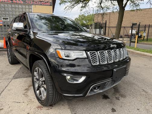 Black 2017 Jeep Grand Cherokee Overland
