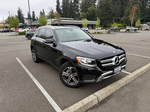 Black 2016 Mercedes-Benz GLC 300 4MATIC