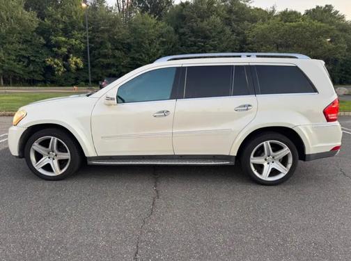 White 2012 Mercedes-Benz GL-Class GL 550 4MATIC
