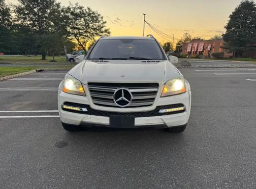 White 2012 Mercedes-Benz GL-Class GL 550 4MATIC