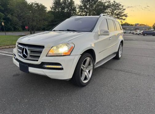 White 2012 Mercedes-Benz GL-Class GL 550 4MATIC