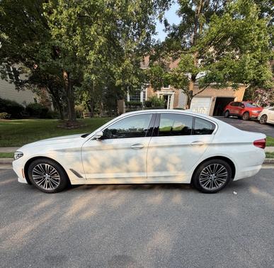 White 2019 BMW 530 i xDrive