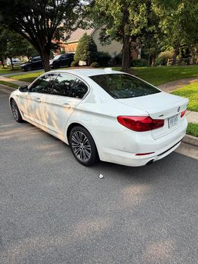 White 2019 BMW 530 i xDrive