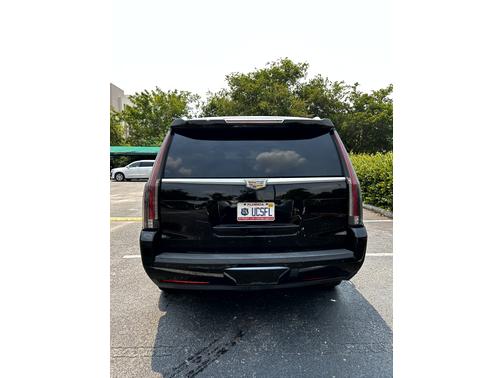 2015 Cadillac Escalade Luxury