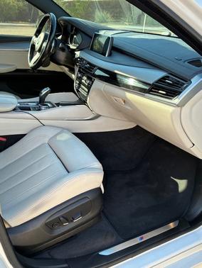 White 2019 BMW X6 xDrive35i