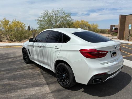 White 2019 BMW X6 xDrive35i