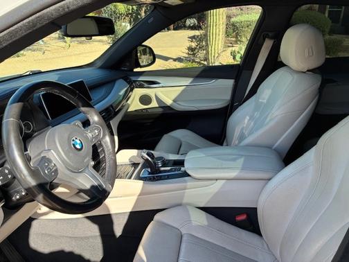 White 2019 BMW X6 xDrive35i