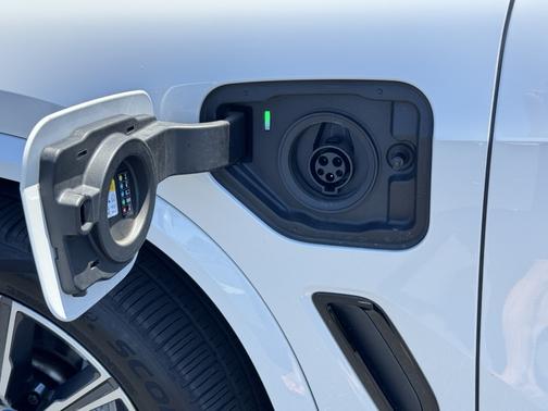 2022 BMW X5 PHEV xDrive45e