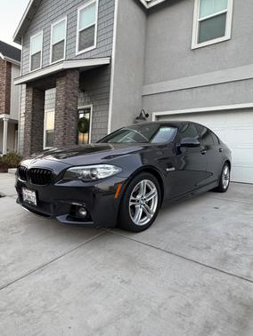 Gray 2014 BMW 528 i