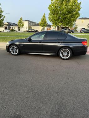 Gray 2014 BMW 528 i
