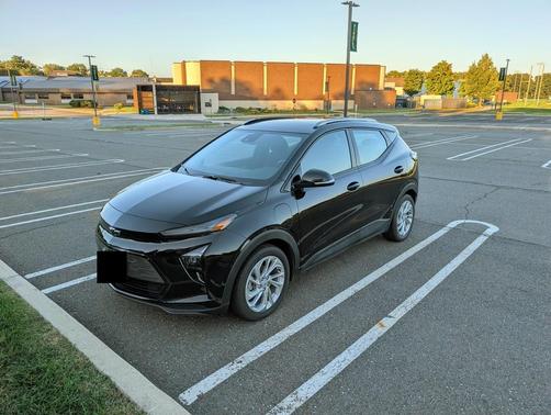 Black 2023 Chevrolet Bolt EUV LT