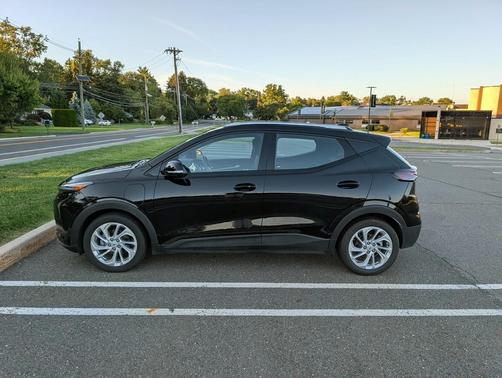 Black 2023 Chevrolet Bolt EUV LT
