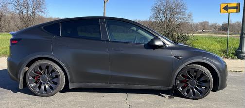 2023 Tesla Model Y Performance