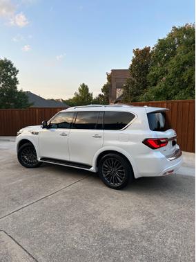 2023 INFINITI QX80 SENSORY