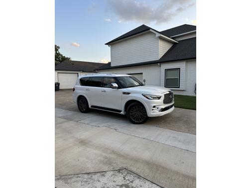 2023 INFINITI QX80 SENSORY