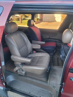 1995 Toyota Previa LE