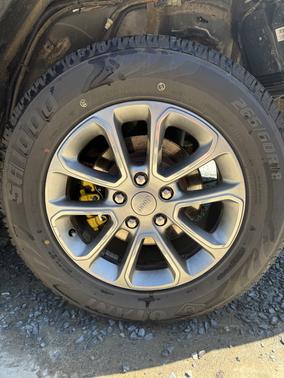 Black 2016 Jeep Grand Cherokee Limited
