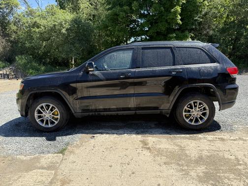 Black 2016 Jeep Grand Cherokee Limited