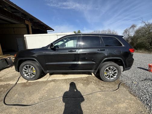 Beige 2016 Jeep Grand Cherokee Limited