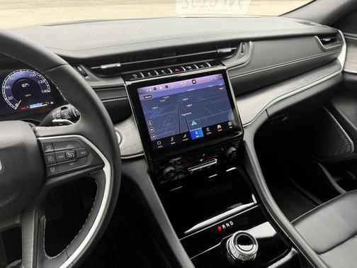 Blue 2024 Jeep Grand Cherokee Limited