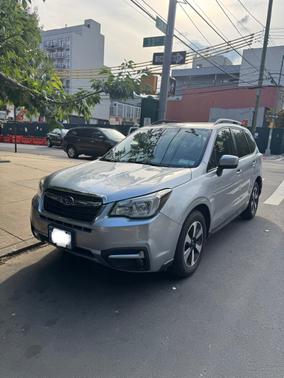 Silver 2018 Subaru Forester 2.5i Premium