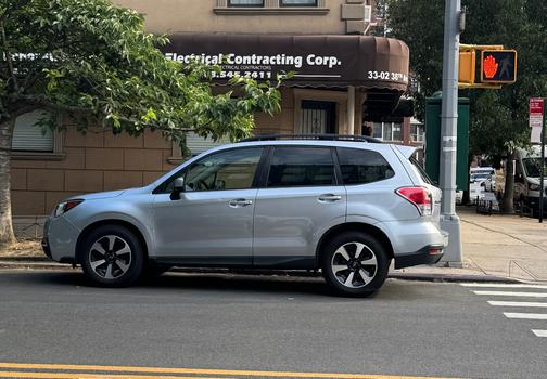 Silver 2018 Subaru Forester 2.5i Premium