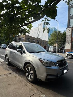 Silver 2018 Subaru Forester 2.5i Premium
