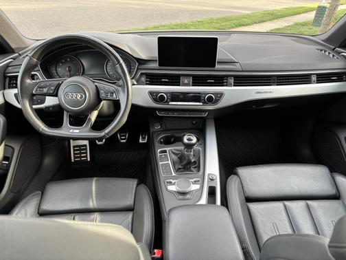 2017 Audi A4 2.0T Premium Plus