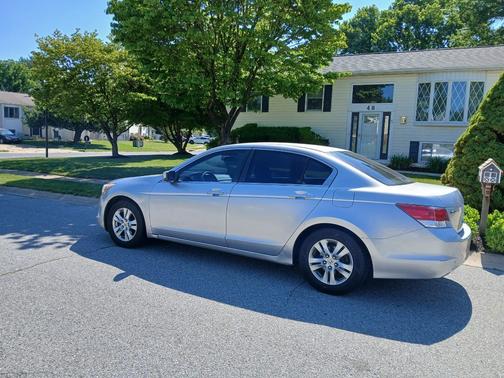 Silver 2008 Honda Accord LX-P