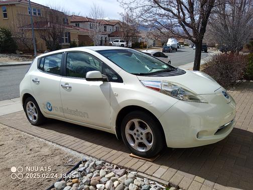 2012 Nissan Leaf SL