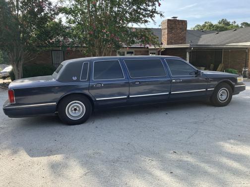 Blue 1997 Lincoln Town Car Executive