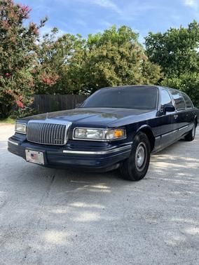 Blue 1997 Lincoln Town Car Executive