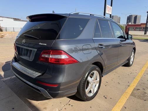 Gray 2015 Mercedes-Benz M-Class ML 400
