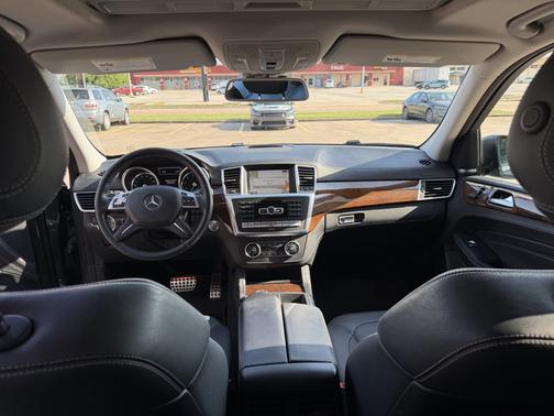 Gray 2015 Mercedes-Benz M-Class ML 400