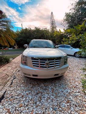 2010 Cadillac Escalade ESV Premium