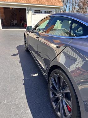 2020 Tesla Model S Performance