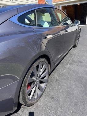 2020 Tesla Model S Performance