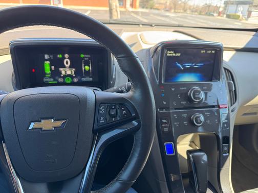 2014 Chevrolet Volt Base